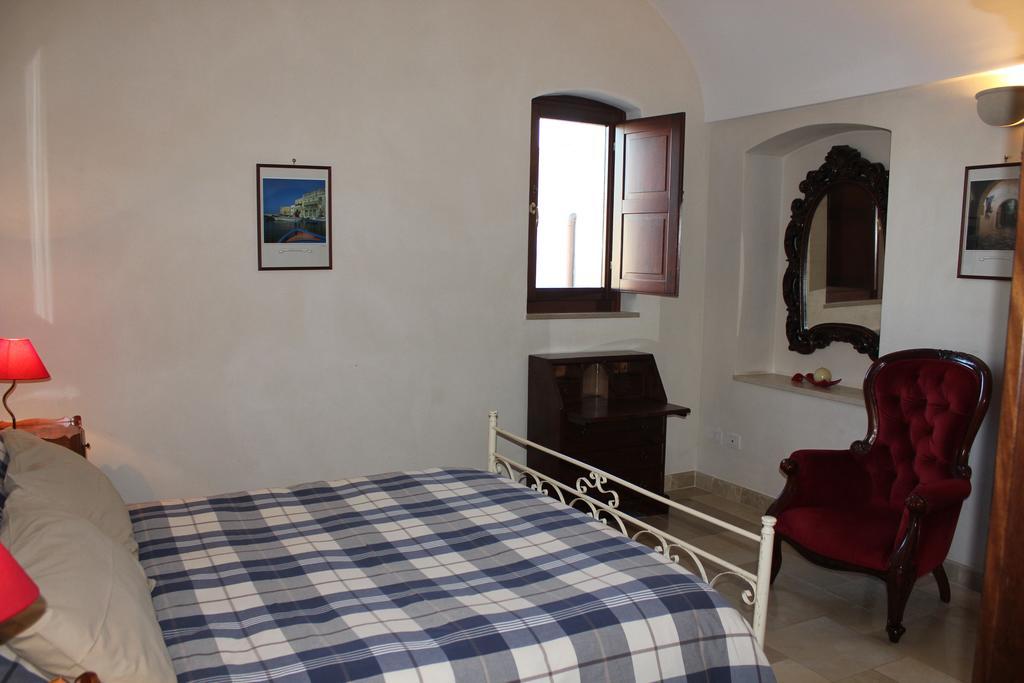 Palazzo Dei Gesuiti Monopoli Luaran gambar
